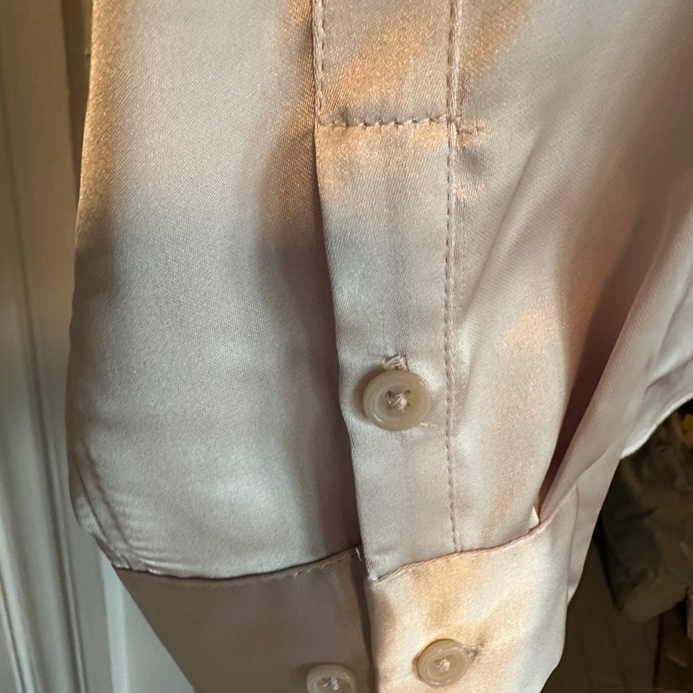 Satin shirt in Cream champagne by Alfani. - Picture 4 of 7